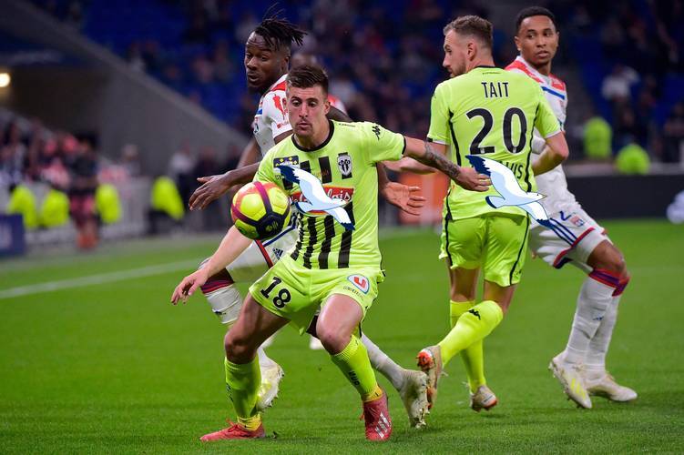 法甲焦点战前瞻：里昂主场零封金身迎考，图卢兹五后卫铁阵能否破 8 负魔咒